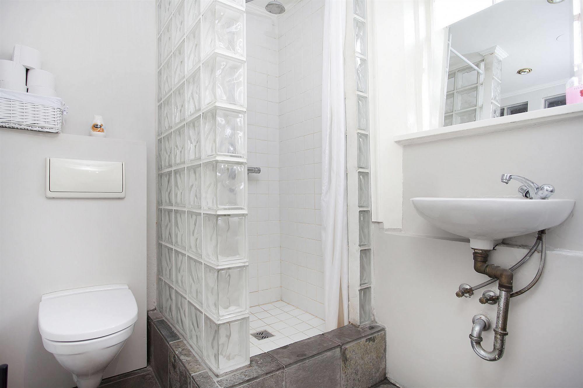 Skolabru Guesthouse Reykjavík Kültér fotó