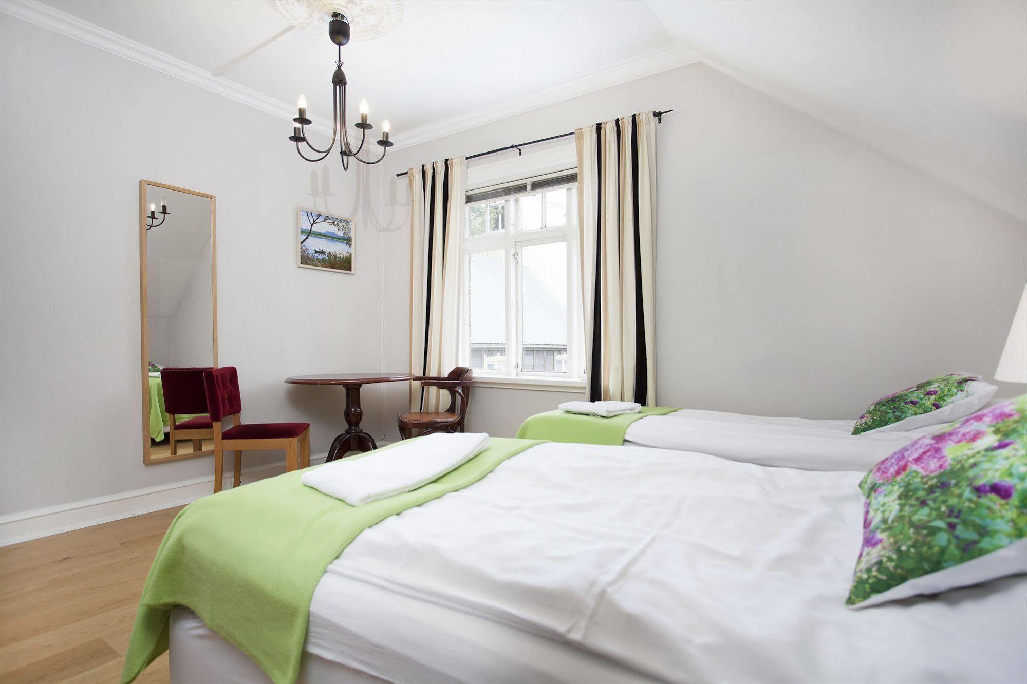 Skolabru Guesthouse Reykjavík Kültér fotó